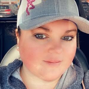 Meet your Posher, Holly